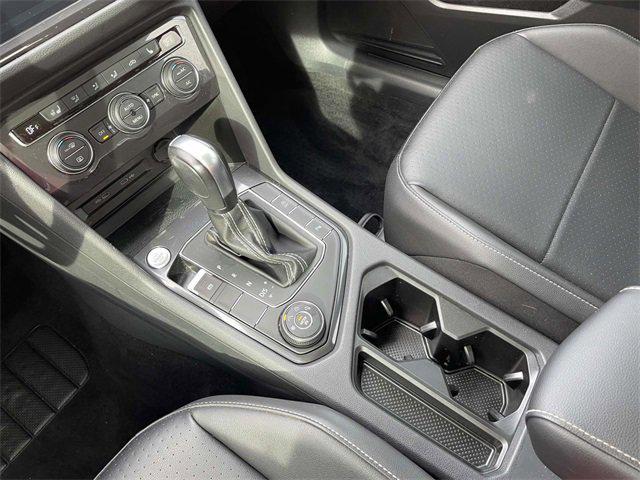 Photo of 2021 Pure White Volkswagen Tiguan