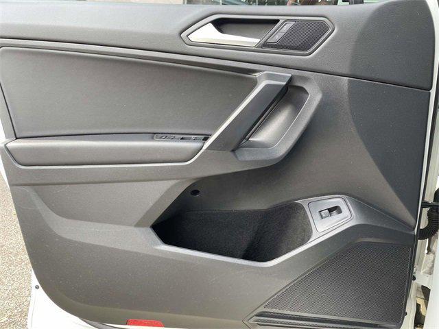 Photo of 2021 Pure White Volkswagen Tiguan