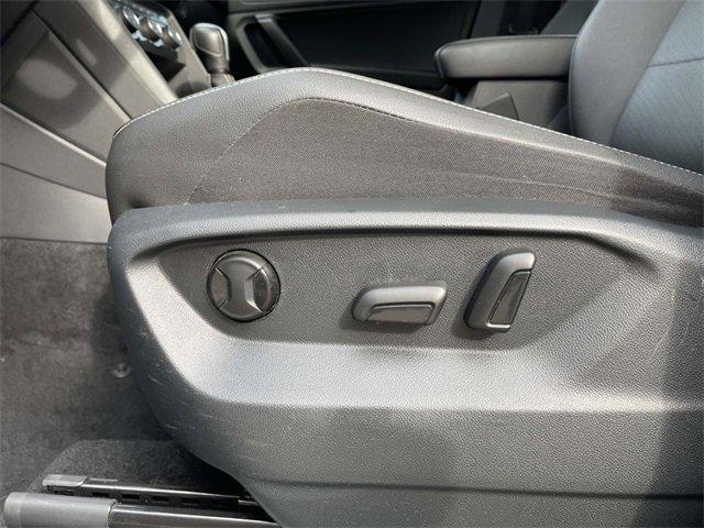 Photo of 2021 Pure White Volkswagen Tiguan