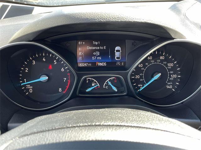 Photo of 2017 White Ford Escape