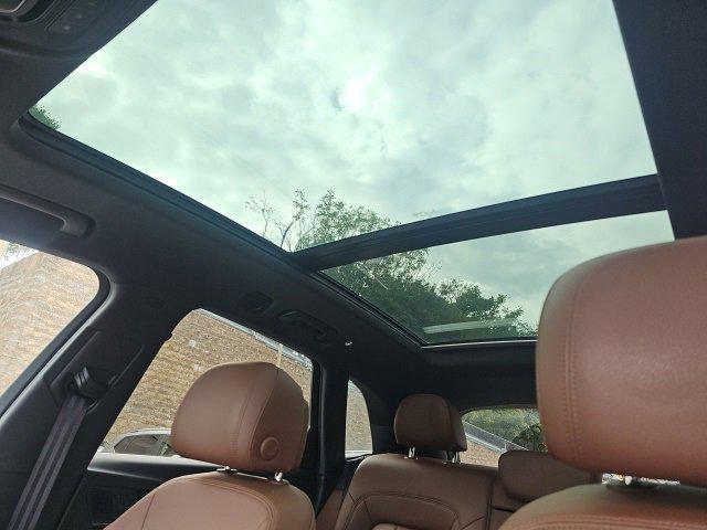 Photo of 2018 Black Metallic Audi Q5