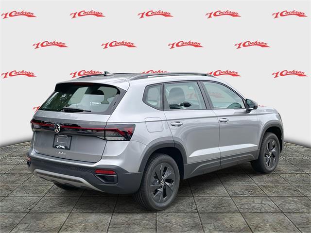 Photo of 2025 Pyrite Silver Metallic Volkswagen Taos