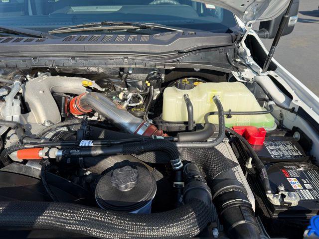 Photo of 2023 Oxford White Ford F-350