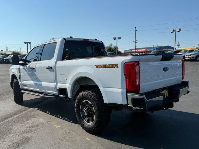 Photo of 2023 Oxford White Ford F-350