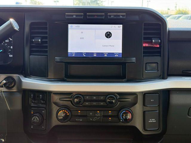Photo of 2023 Oxford White Ford F-350
