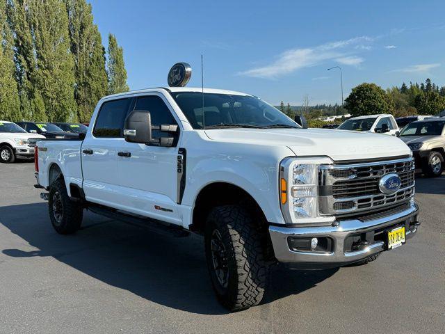 Photo of 2023 Oxford White Ford F-350