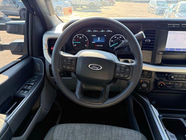 Photo of 2023 Oxford White Ford F-350