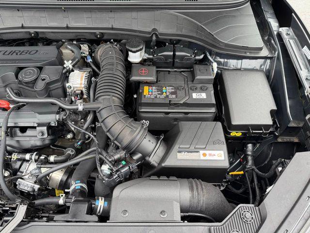 Photo of 2023 Ultra Black Pearl Hyundai KONA