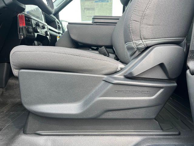 Photo of 2025 Iconic Silver Metallic Ford F-150