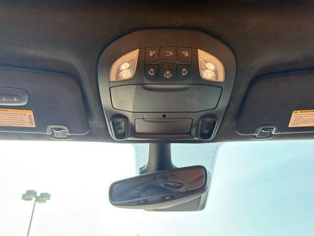 Photo of 2023 Bright White Clearcoat Chrysler Pacifica