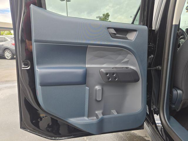 Photo of 2025 Shadow Black Ford Maverick