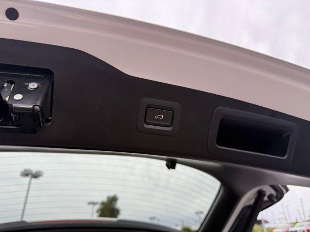 Photo of 2022 Snowflake White Pearl Mica Mazda CX-5