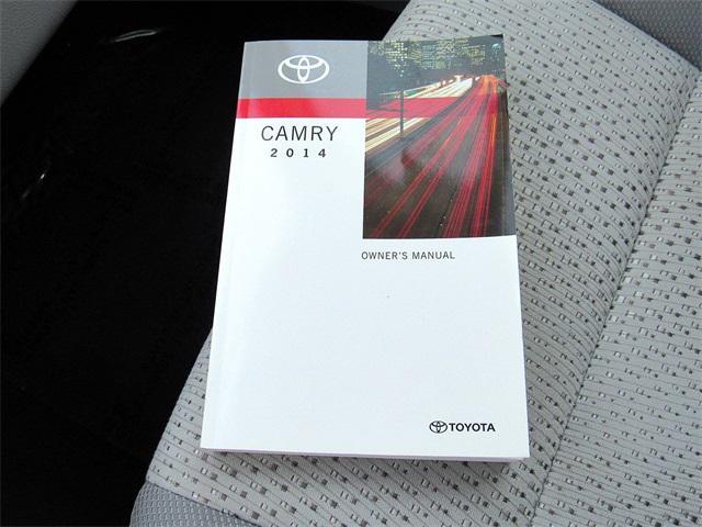 Photo of 2014 Classic Silver Metallic Toyota Camry