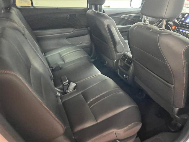 Photo of 2022 Platinum White Pearl Honda Passport