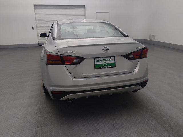 Photo of 2022 Brilliant Silver Metallic Nissan Altima