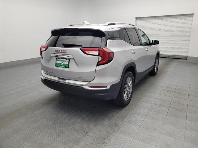 Photo of 2022 Quicksilver Metallic GMC Terrain