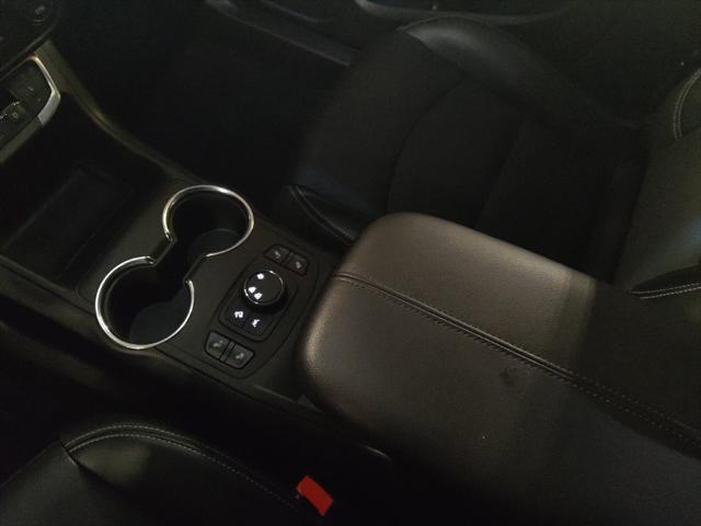 Photo of 2022 Quicksilver Metallic GMC Terrain