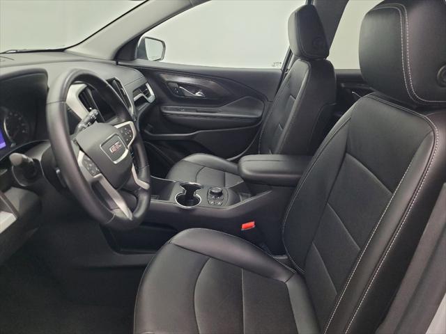 Photo of 2022 Quicksilver Metallic GMC Terrain