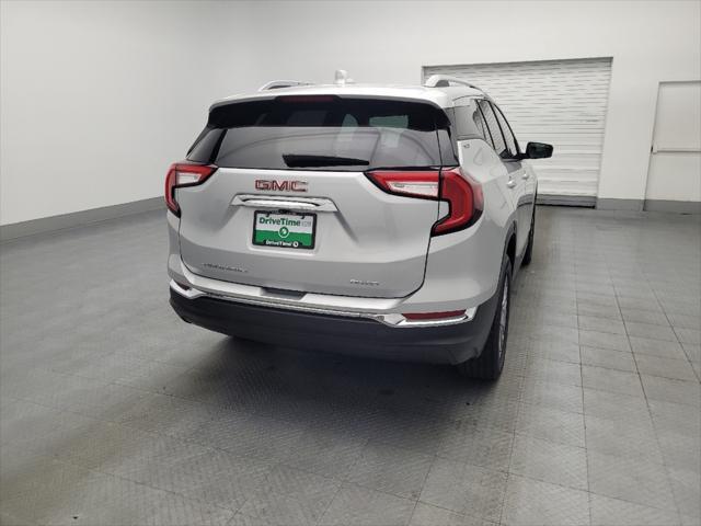 Photo of 2022 Quicksilver Metallic GMC Terrain