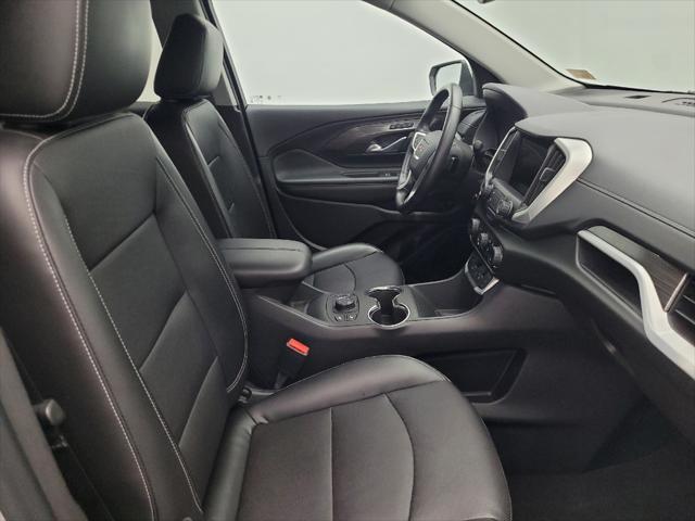 Photo of 2022 Quicksilver Metallic GMC Terrain