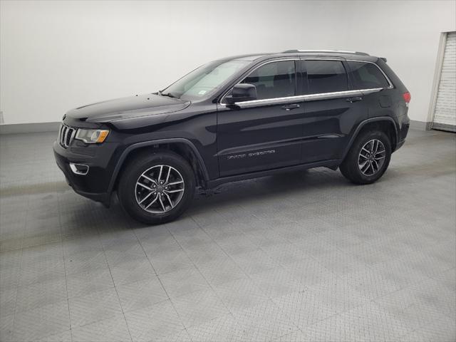 Photo of 2019 Diamond Black Crystal Pearlcoat Jeep Grand Cherokee