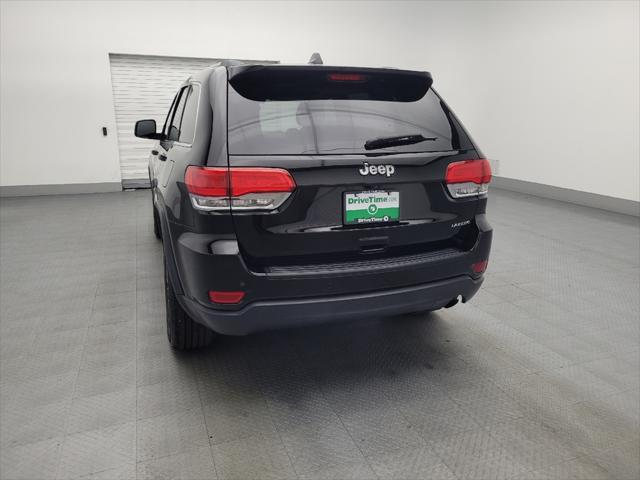 Photo of 2019 Diamond Black Crystal Pearlcoat Jeep Grand Cherokee