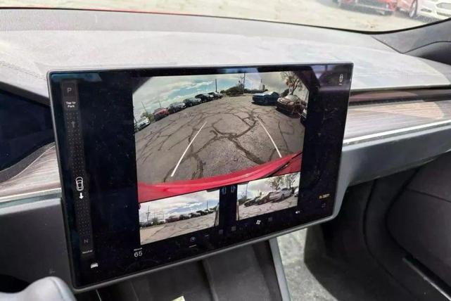 Photo of 2022 Red Multi-Coat Tesla Model S