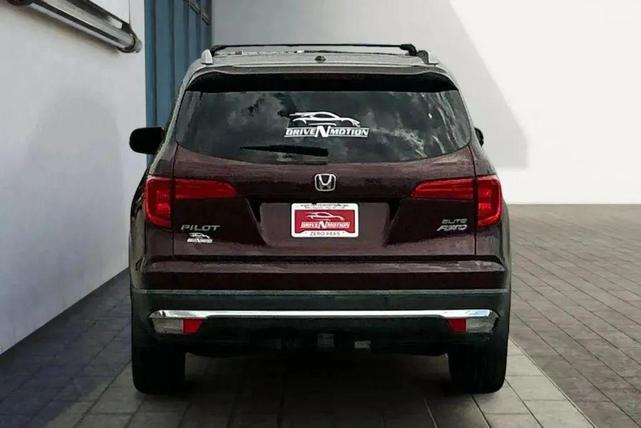 Photo of 2016 Burgundy Night Pearl Honda Pilot