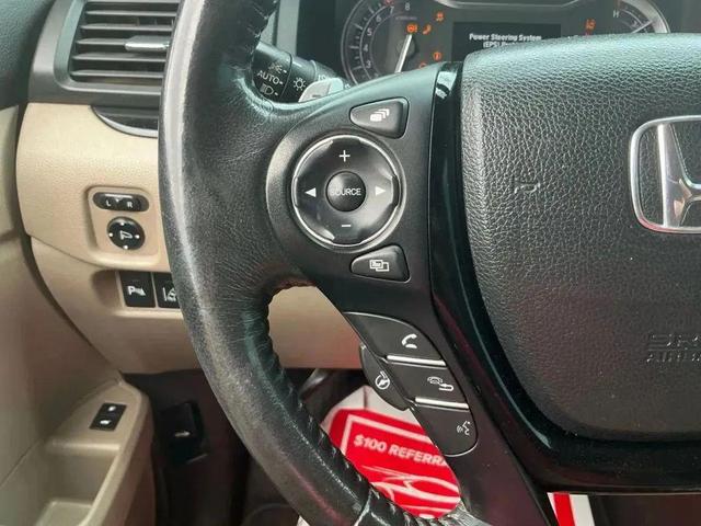 Photo of 2016 Burgundy Night Pearl Honda Pilot