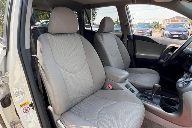 Photo of 2007 White/Black Cherry Pearl Toyota RAV4