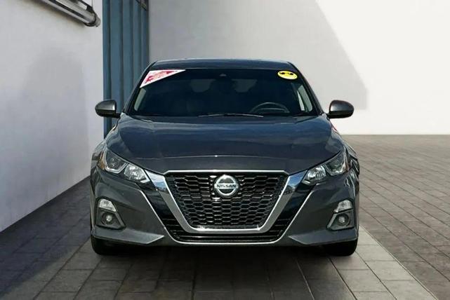 Photo of 2021 Gun Metallic Nissan Altima