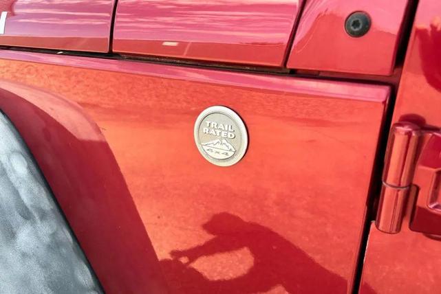 Photo of 2011 Red Jeep Wrangler Unlimited