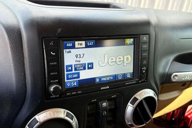 Photo of 2011 Red Jeep Wrangler Unlimited