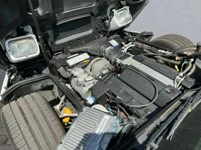 Photo of 1996 White Chevrolet Corvette