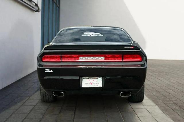 Photo of 2009 Gray Dodge Challenger