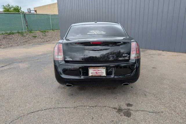 Photo of 2014 Black Chrysler 300