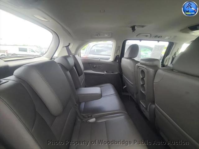 Photo of 2013 Crystal Black Pearl Honda Odyssey