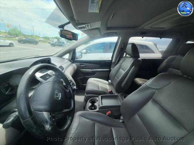 Photo of 2013 Crystal Black Pearl Honda Odyssey