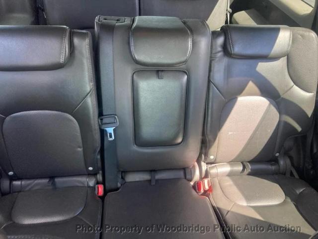 Photo of 2011 Silver Lightning Metallic Nissan Pathfinder