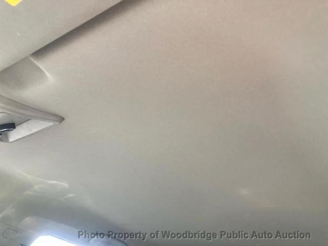 Photo of 2011 Silver Lightning Metallic Nissan Pathfinder