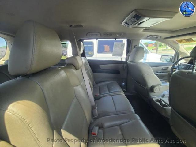Photo of 2011 Maroon Honda Odyssey