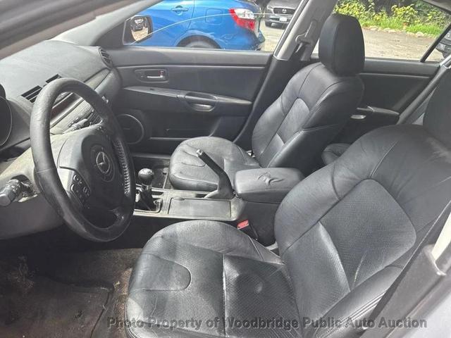 Photo of 2006 Sunlight Silver Metallic Mazda Mazda3