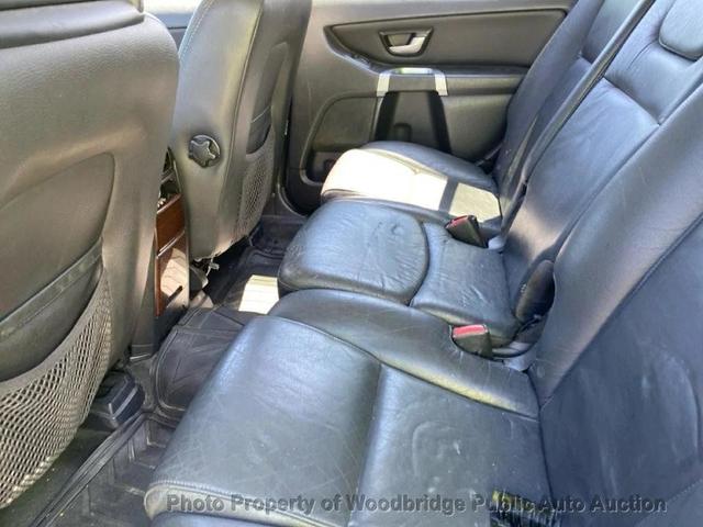 Photo of 2009 Silver Metallic Volvo XC90