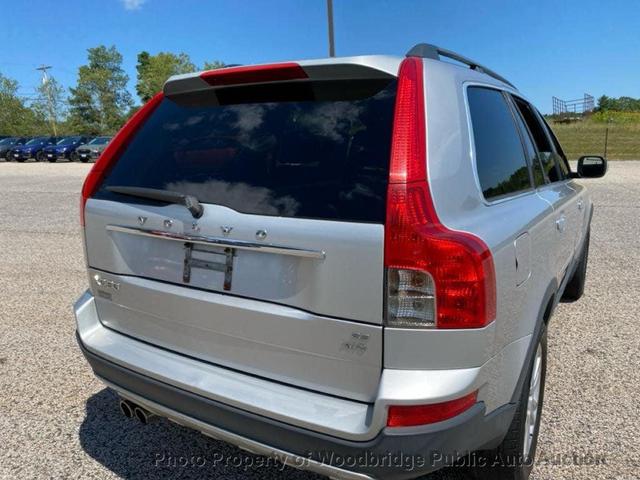 Photo of 2009 Silver Metallic Volvo XC90