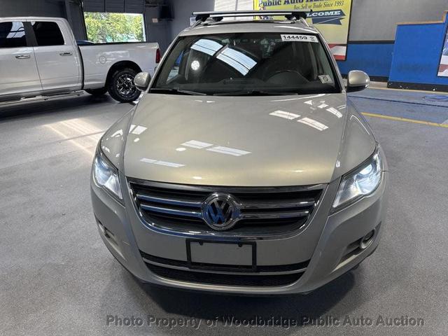 Photo of 2009 Reflex Silver Metallic Volkswagen Tiguan