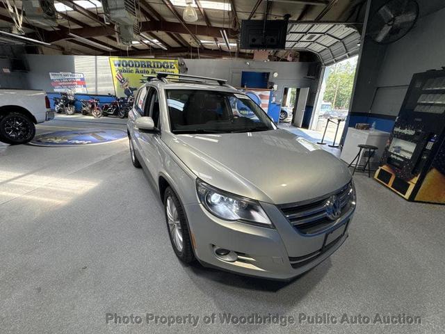 Photo of 2009 Reflex Silver Metallic Volkswagen Tiguan