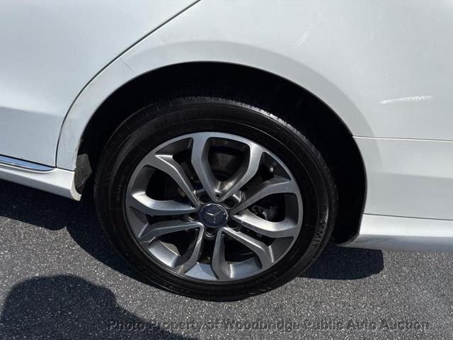 Photo of 2016 White Mercedes-Benz C-Class