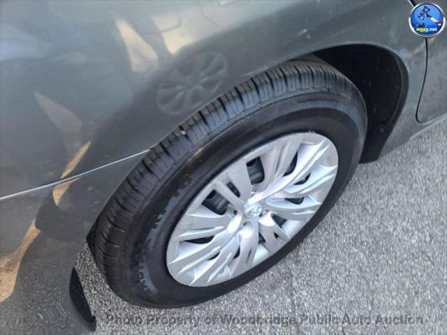 Photo of 2014 Gray Toyota Camry