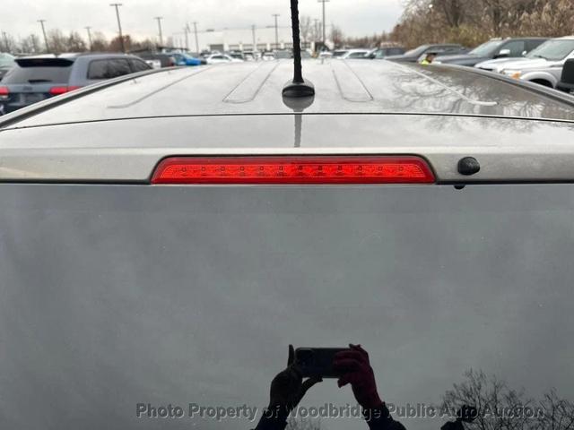 Photo of 2014 Bright Silver Kia Sorento