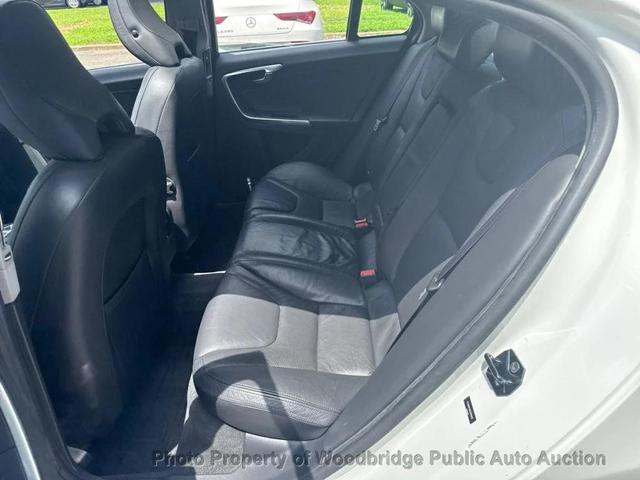Photo of 2012 Ice White Volvo S60